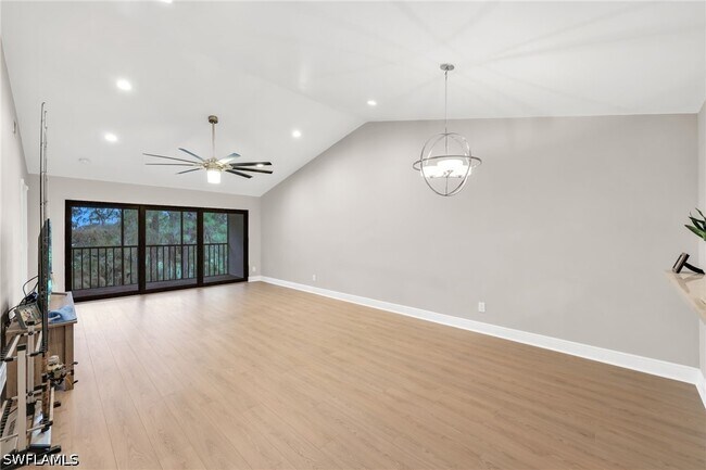 Building Photo - 5767 Deauville Cir