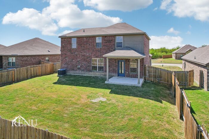 Building Photo - 1040 Wheatfield Ln