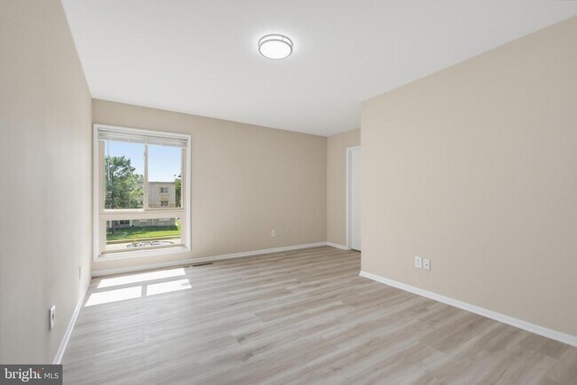 Building Photo - 744 Cordell Way