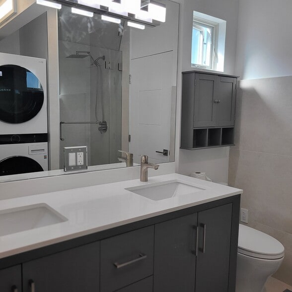 Building Photo - 2504 23rd St