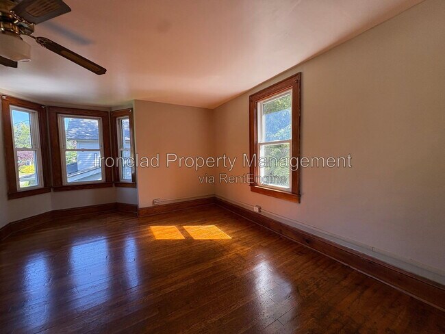 Building Photo - 51 Grove St