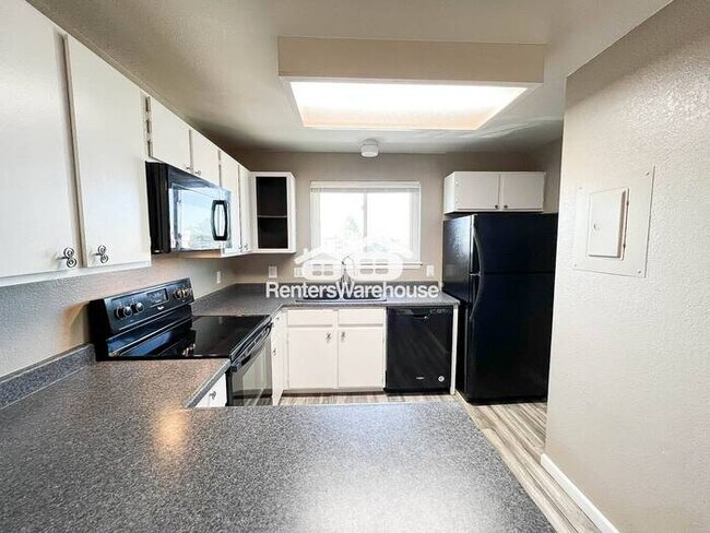 Building Photo - 1-Bedroom Westminster Condo with Balcony