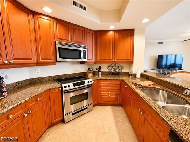 Building Photo - 23540 Via Veneto
