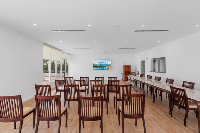 Building Photo - 4010 Galt Ocean Dr