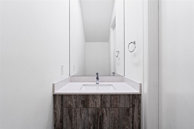 Building Photo - 6819 Rocinante Ln