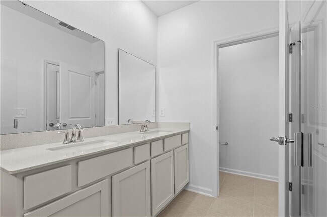 Building Photo - 7452 Ivy Tendril Ave