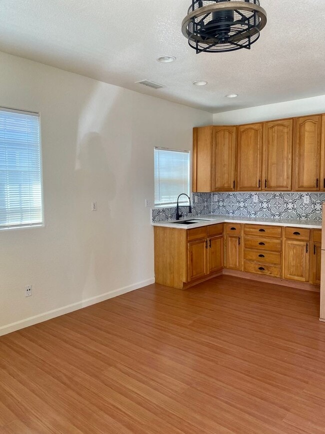 Building Photo - Three Bedroom One bath home Available now