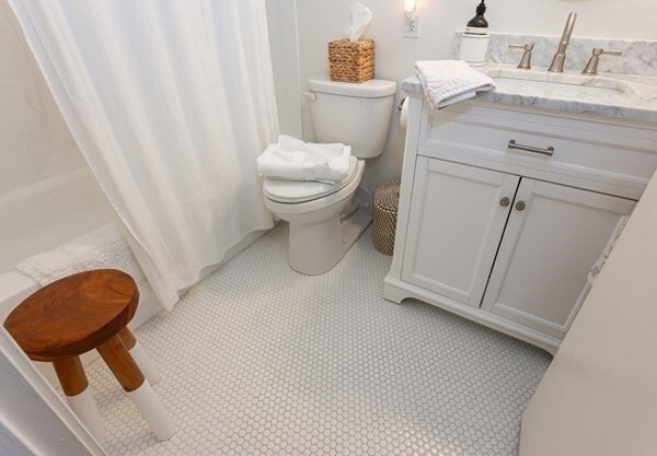 Building Photo - 16 Balmoral St