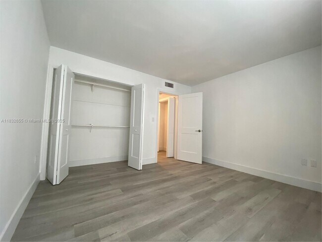 Building Photo - 1150 Madruga Ave