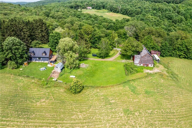 Building Photo - 1399 Arbuckle Hollow Rd