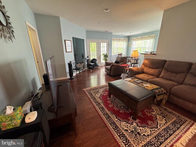 Building Photo - 2604 Chapel Lake Dr