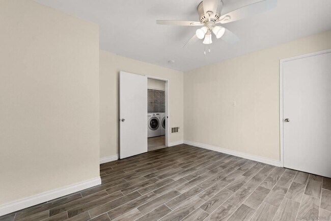 Building Photo - 1281 34th St