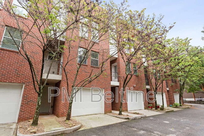 Building Photo - 988 DeKalb Ave NE