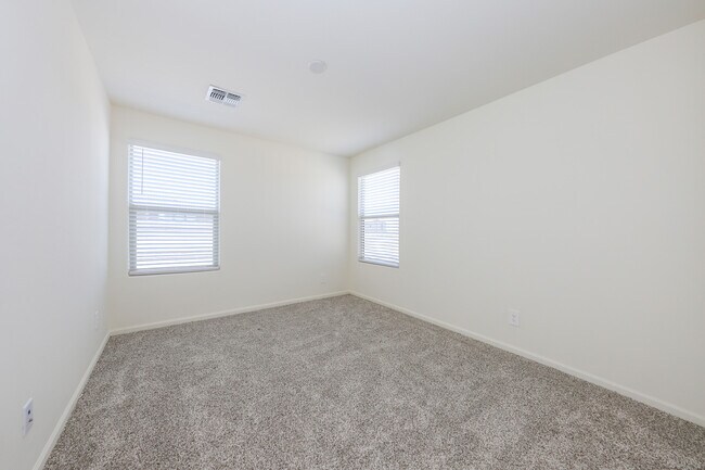 Building Photo - 7867 S Walnutview Dr