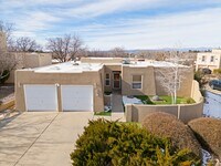 Building Photo - 2300 Calle Brocha