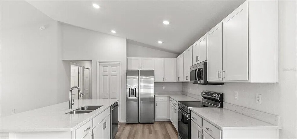 Brand new appliances - 7675 SE 114th St