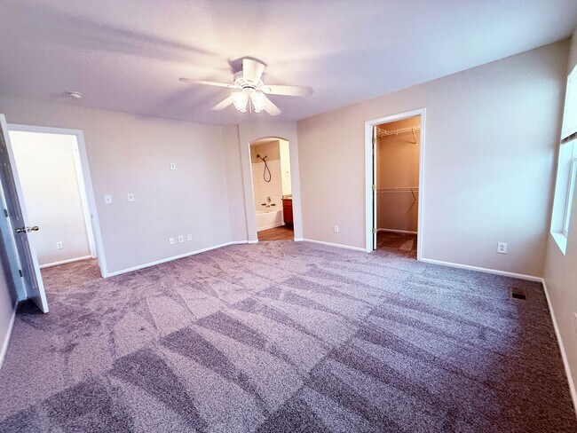 Building Photo - Updated, Clean and Spacious 2-Story with 3...