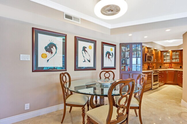 Building Photo - 5420 N Ocean Dr