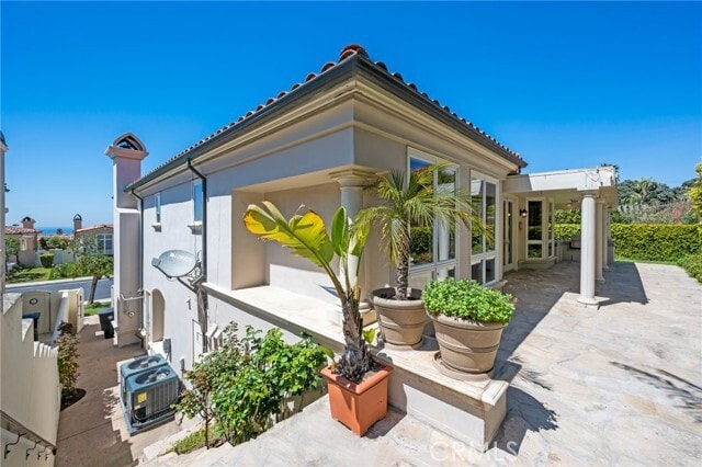 Building Photo - 408 Pso Miramar