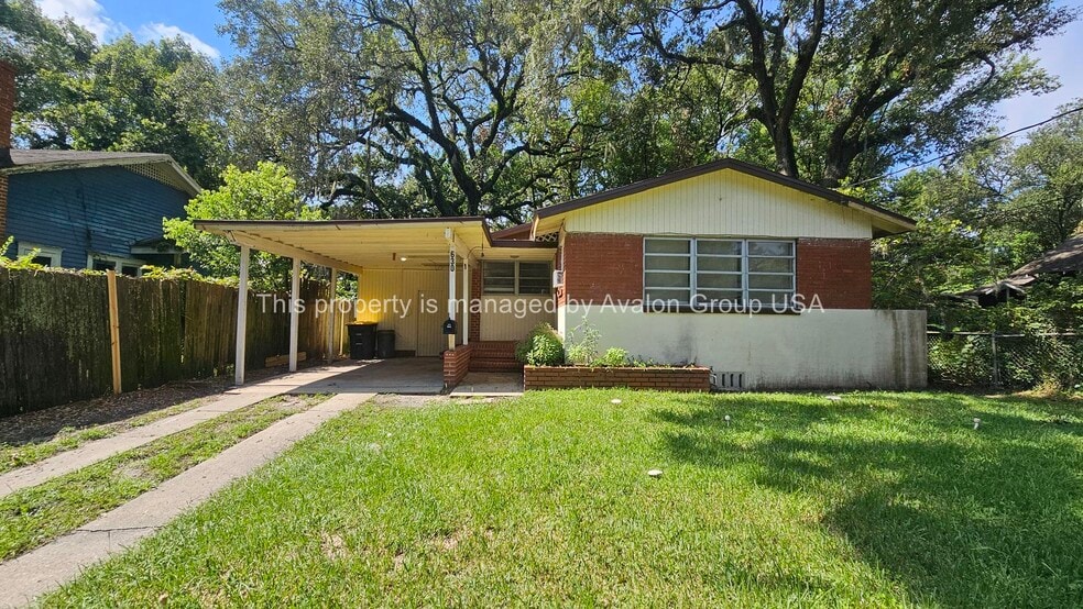 Primary Photo - 630 Alder St