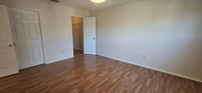 Building Photo - 2419 Southern Oak St