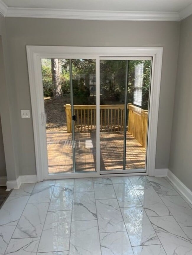 Building Photo - Charming 2BR Home Near Downtown Auburn & Auburn University