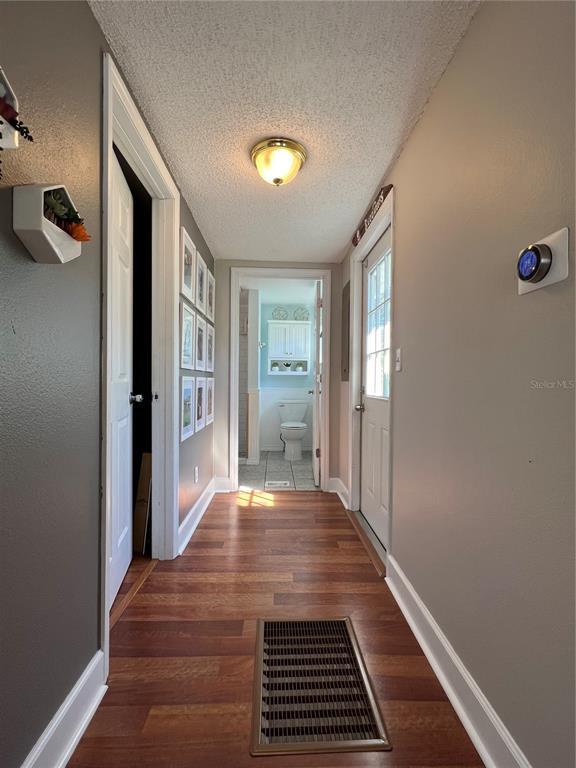 Building Photo - 428 Orangewood Dr