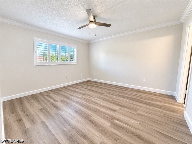 Building Photo - 225 Turtle Lake Ct