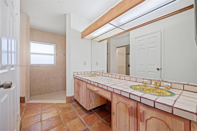 Building Photo - 14531 Hampton Pl