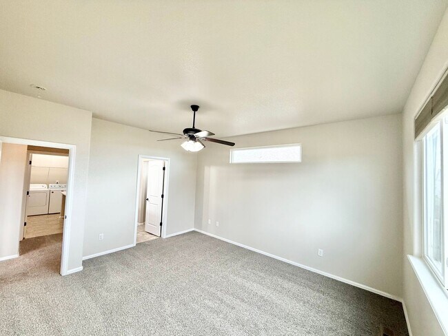 Building Photo - Move in ready home on Keagster