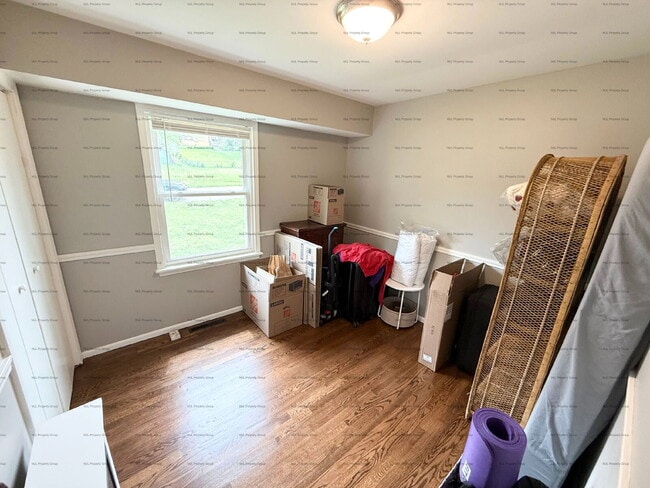 Building Photo - Beautiful 3 Bedroom / 3 bathroom Home Ready May 7th