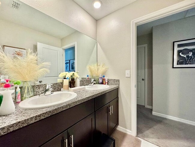 Building Photo - 7309 Canterbury Bells Ct