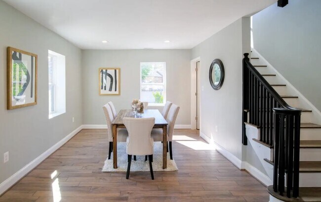 Building Photo - 4410 16th St NE