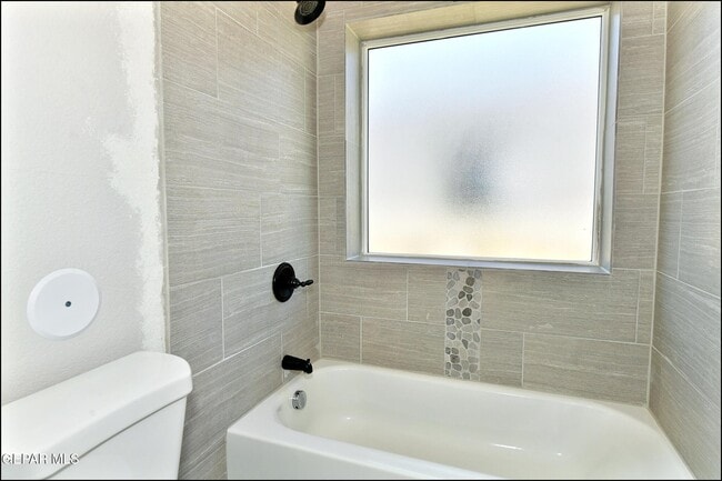 Building Photo - 14945 Tierra Escape Ave