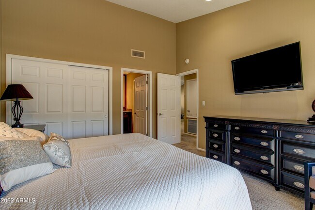 Building Photo - 9707 E Mountain View Rd