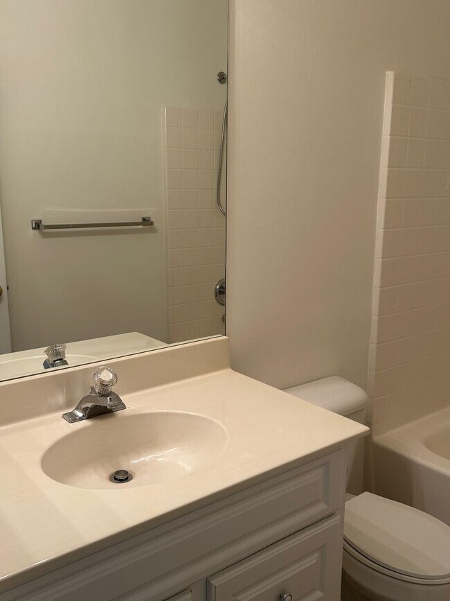 Building Photo - Mohawk Trail Townhomes-Southside Savannah