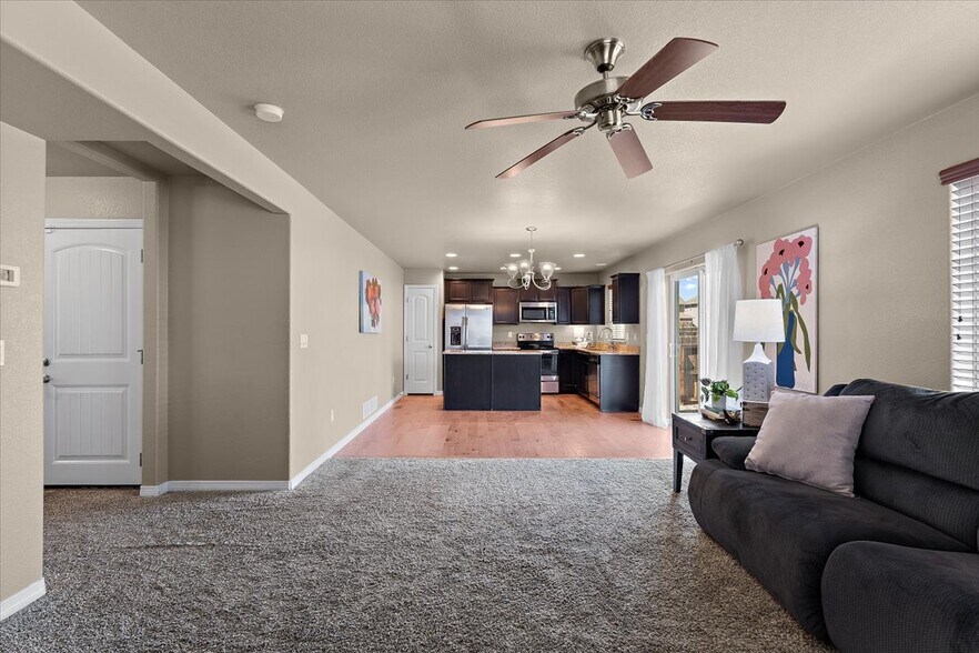 Building Photo - 6137 Popper Dr