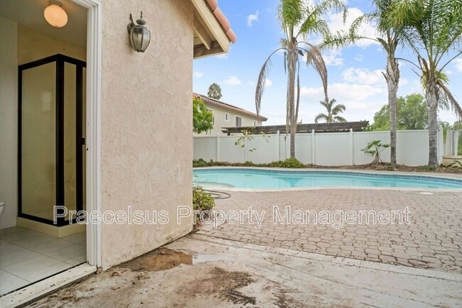 Building Photo - 5364 Dressage Dr