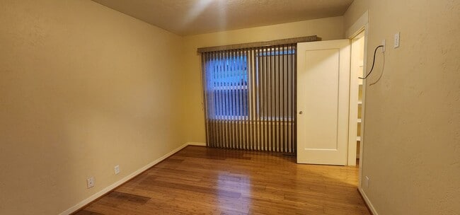 Building Photo - Single Family Home in Rio Dell!