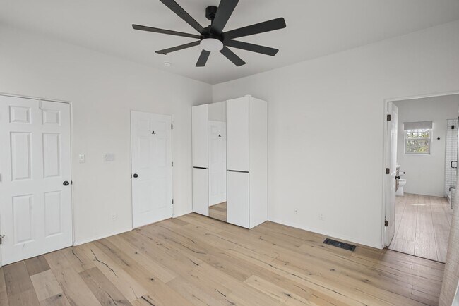 Building Photo - 4184 New Moon Cir