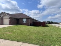 Building Photo - 1059 Terry Ln