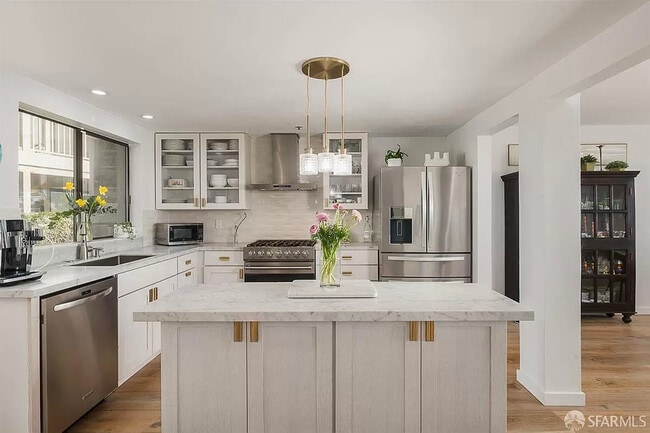 Building Photo - The Pearl of Pacifica