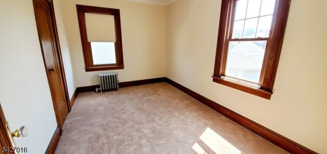 Building Photo - 54 Park Ave