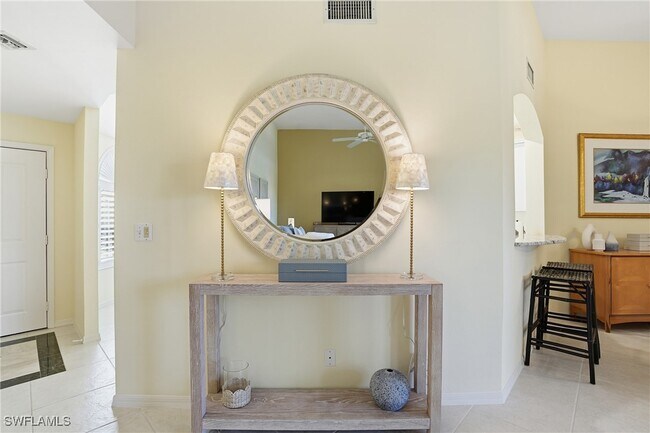 Building Photo - 7048 Pelican Bay Blvd