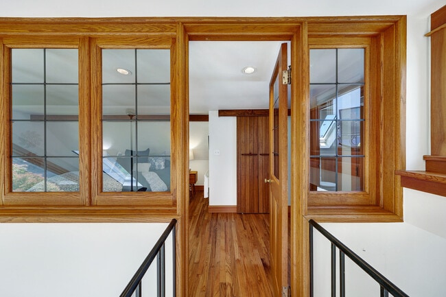 Building Photo - 3110 Portage Bay Pl E