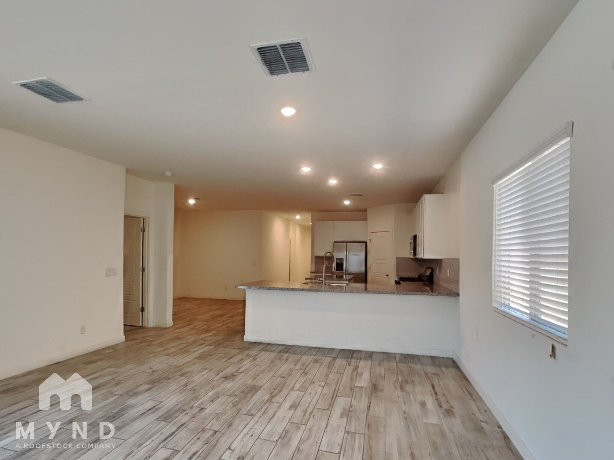 Building Photo - 961 E Wiley Way