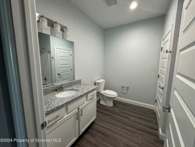 Building Photo - 397 cicrle drive