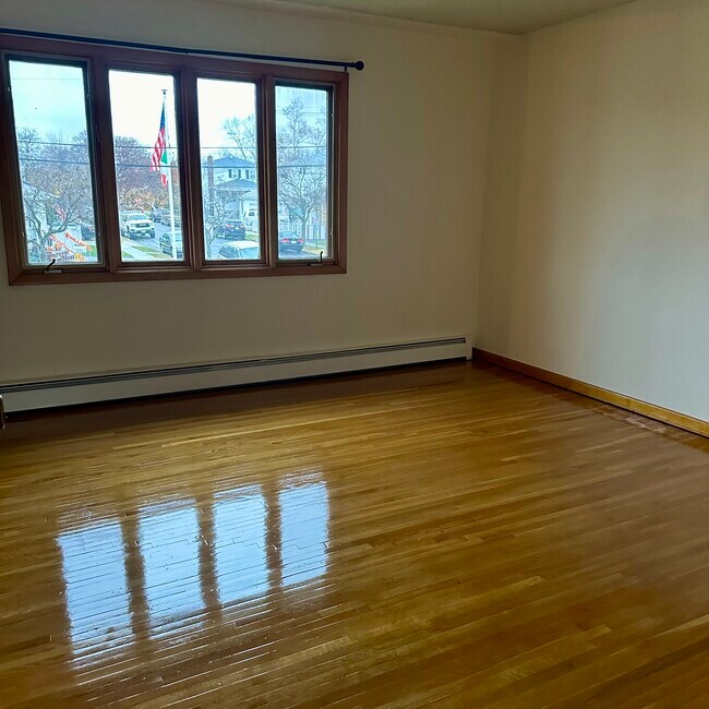 Building Photo - 200 Peabody Ave