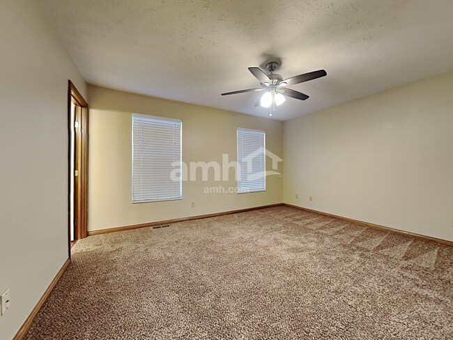 Building Photo - 2154 Canyon Ct