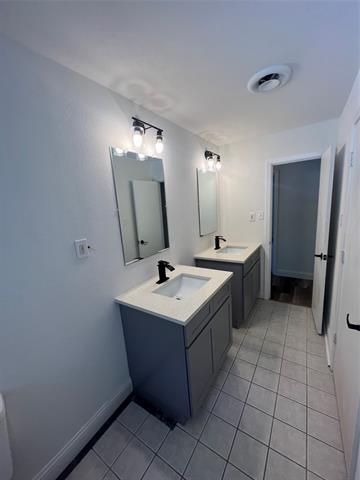 Building Photo - 1501 W Chestnut St